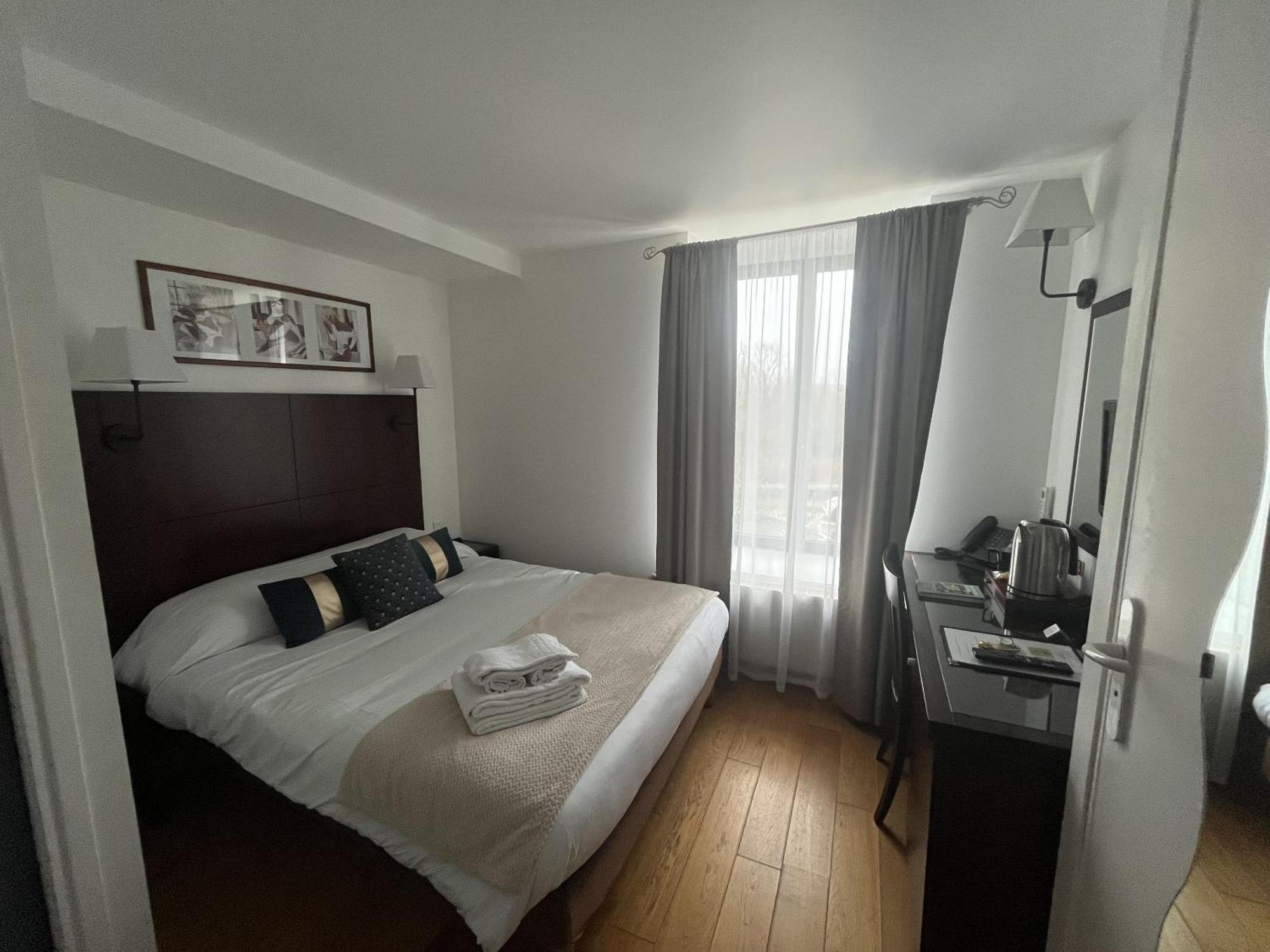 Hotel Logis Le Marronnier Buffon Pokoj fotografie