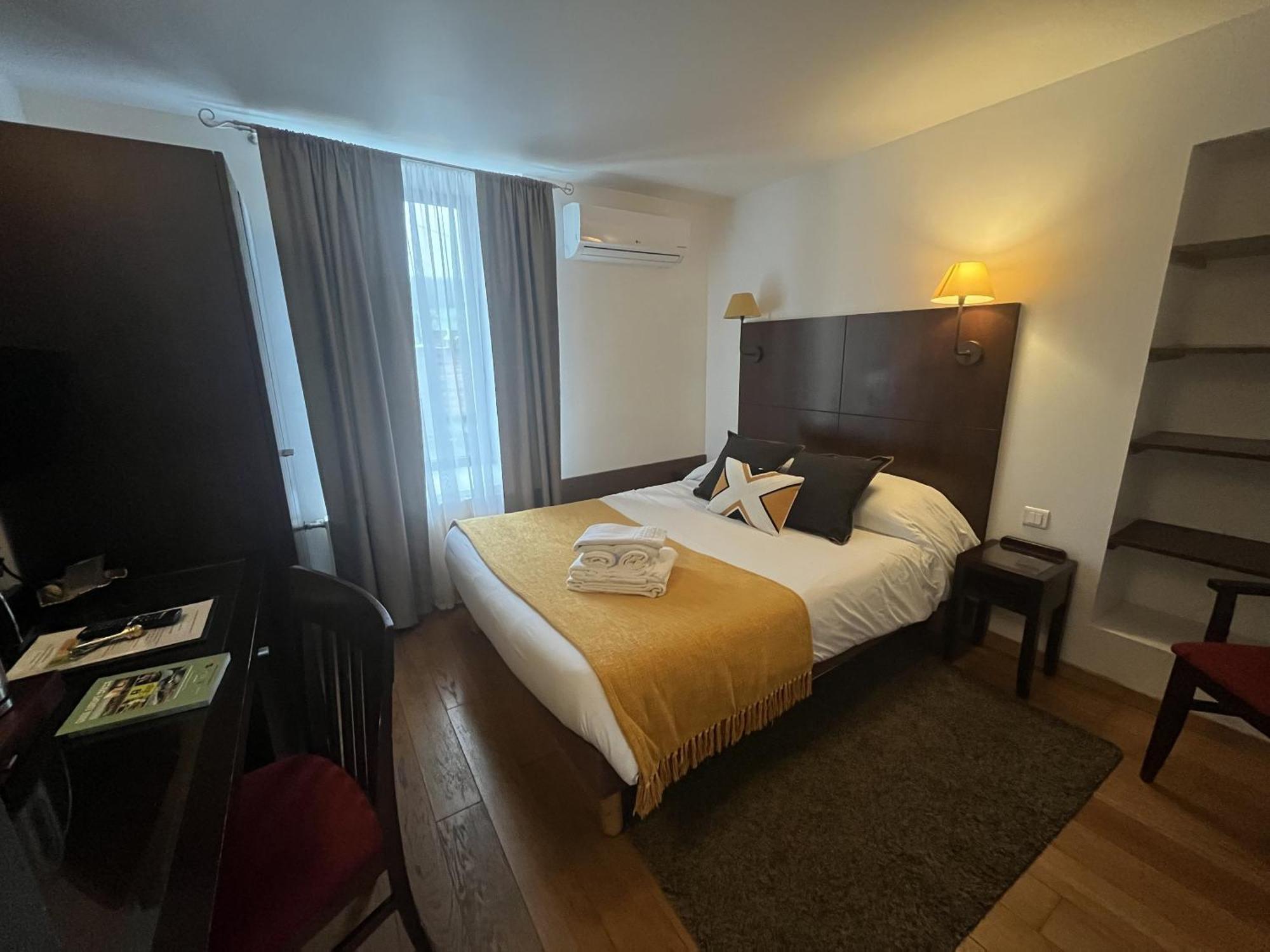Hotel Logis Le Marronnier Buffon Pokoj fotografie