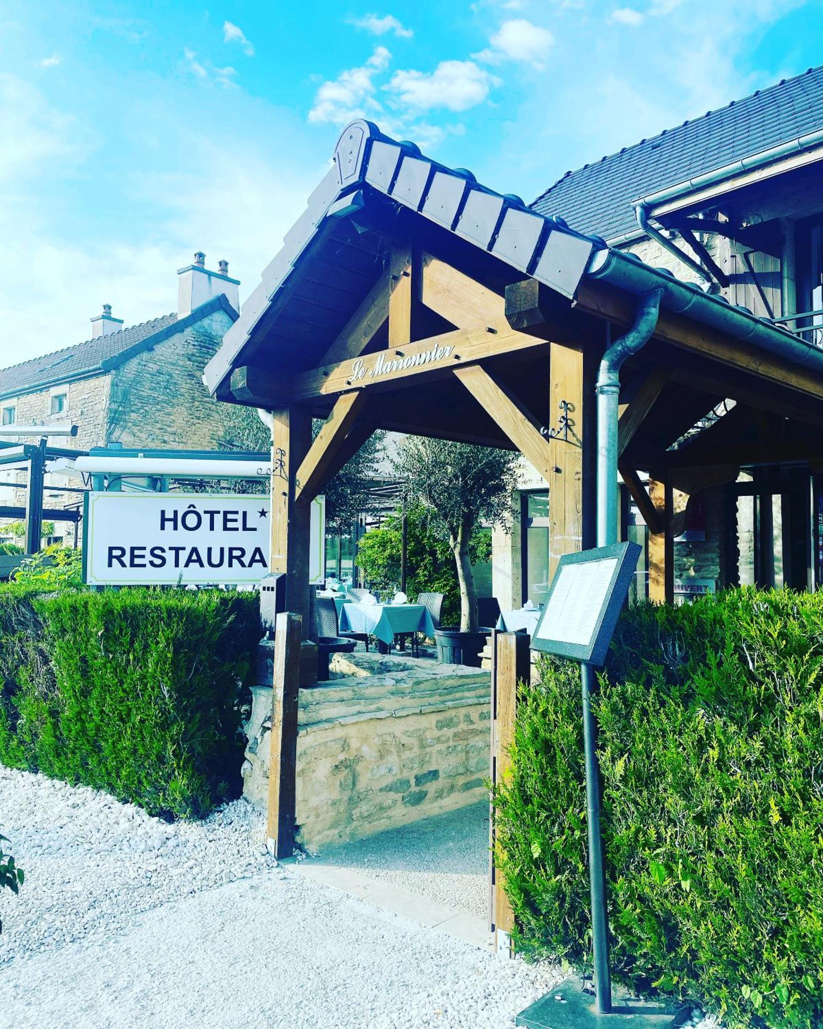 Hotel Logis Le Marronnier Buffon Exteriér fotografie